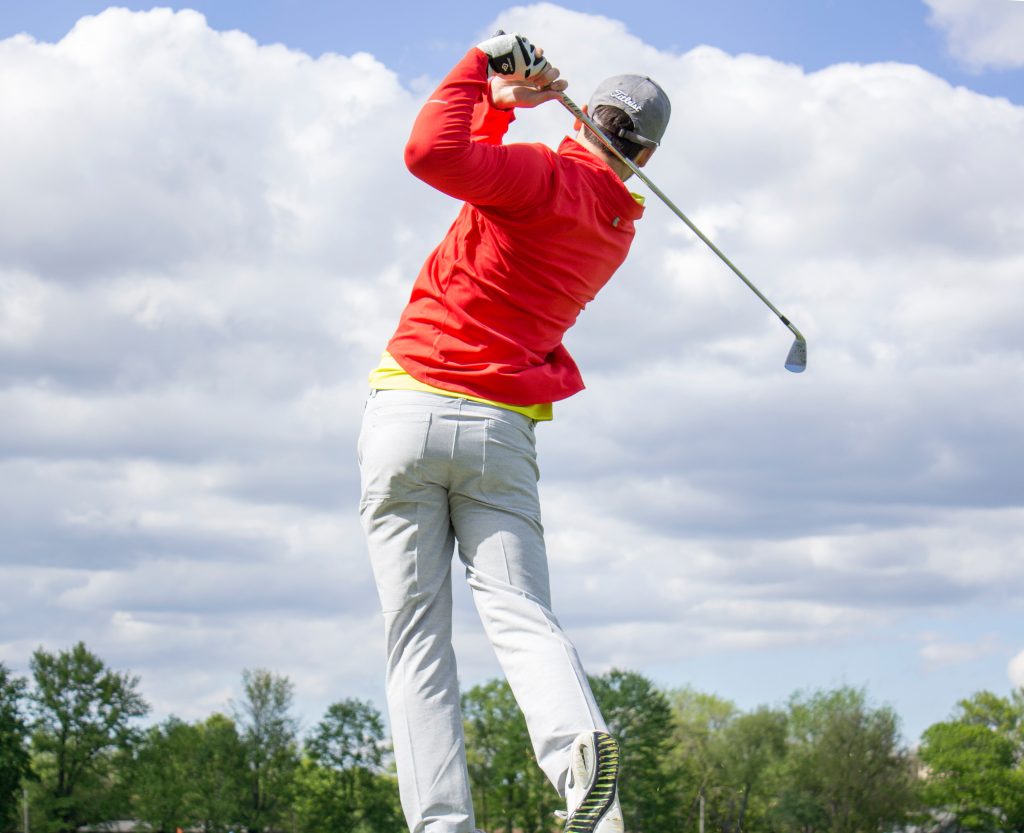 Golf Knee Injury & Knee Pain Relief